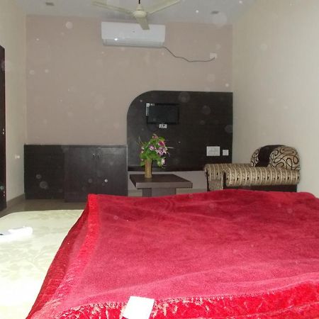 Hotel Rudraksh Virani ภายนอก รูปภาพ